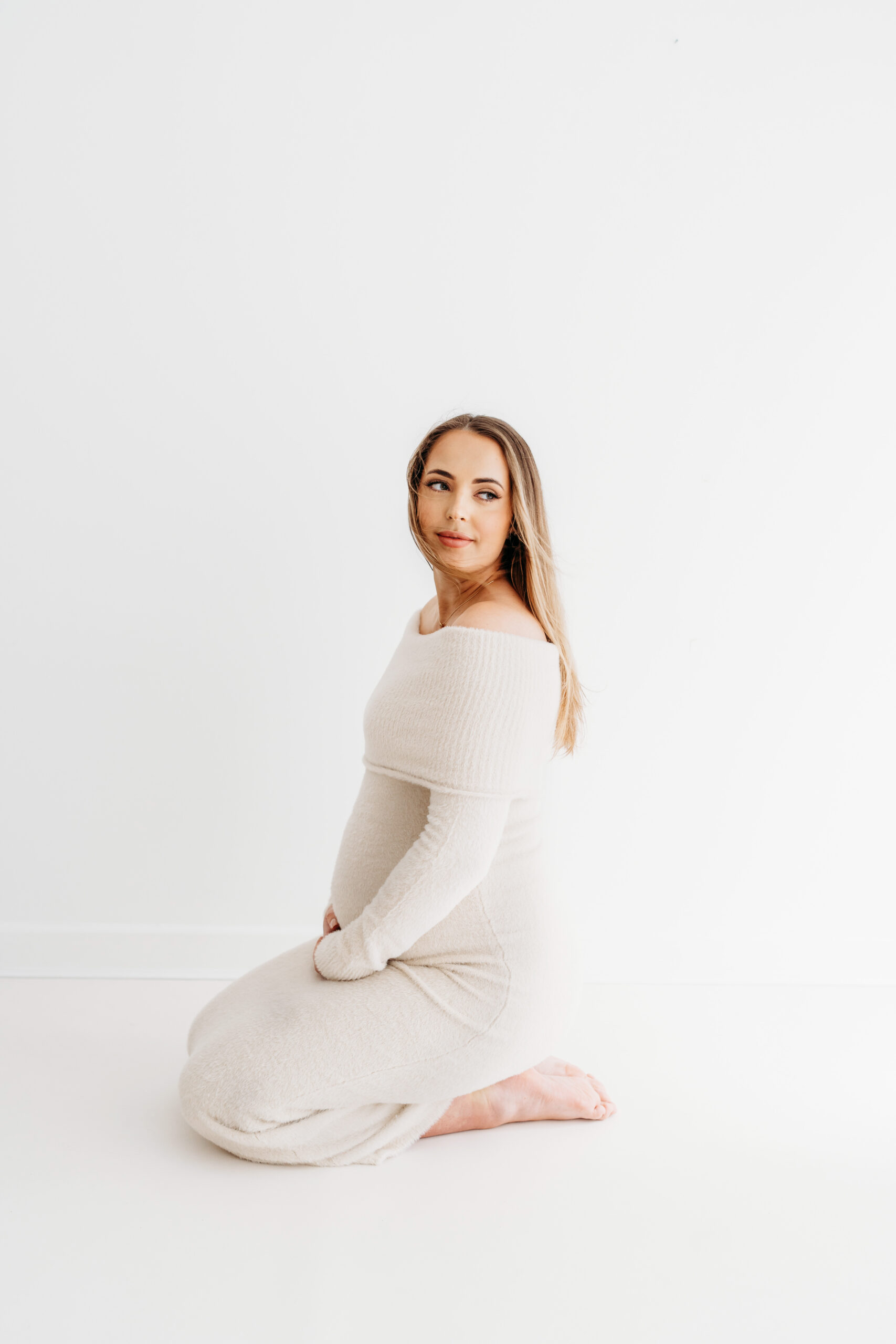 Pregnant mother on her maternity photoshoot in Cheshire